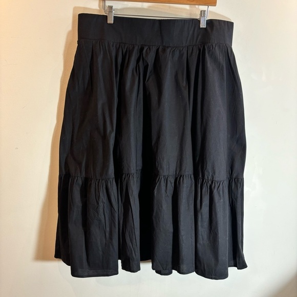 TORRID Sz 2 Midi Poplin Tiered Elasticized Waist Pockets Lined Skirt NEW W/ TAG - Picture 3 of 11